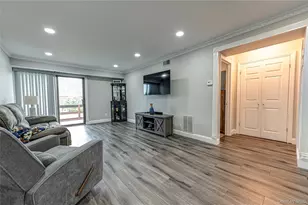 337 Mariners Way, Copiague, NY 11726 - Photo 5