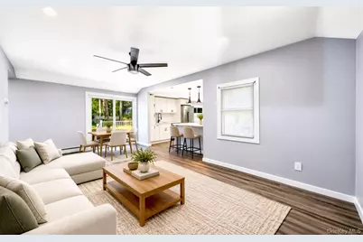 4 Oak Lane, Coram, NY 11727 - Photo 5
