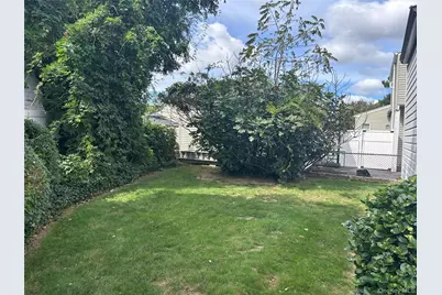 304 Lorraine Street, Bellmore, NY 11710 - Photo 15