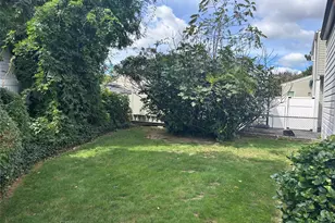 304 Lorraine St, Bellmore, NY 11710 - Photo 15