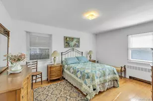 53-10 Overbrook St, Douglaston, NY 11362 - Photo 13