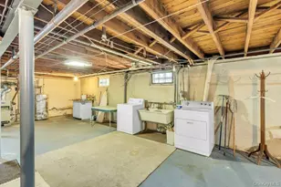 53-10 Overbrook St, Douglaston, NY 11362 - Photo 17