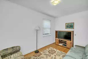 53-10 Overbrook St, Douglaston, NY 11362 - Photo 15