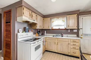 270 Old Commack Rd, Kings Park, NY 11754 - Photo 19