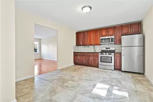 21-35 24th St, Astoria, NY 11105 - Photo 3