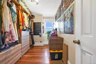 21-35 24th St, Astoria, NY 11105 - Photo 15