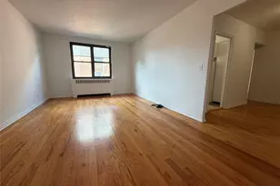 23 Schenck Ave, Great Neck, NY 11021 - Photo 5
