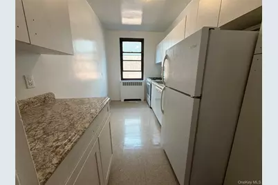 23 Schenck Avenue #3Af, Great Neck, NY 11021 - Photo 11