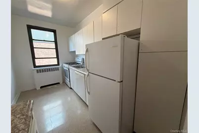 23 Schenck Avenue #3Af, Great Neck, NY 11021 - Photo 9