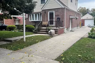 82-37 250th St, Bellerose, NY 11426 - Photo 3