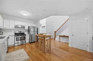 37 Hudson Watch Dr, Ossining, NY 10562 - Photo 9
