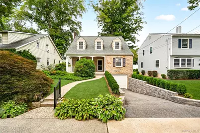 34 Smith Avenue, White Plains, NY 10605 - Photo 3