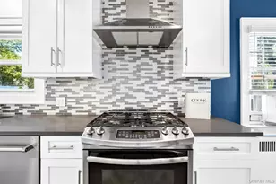 34 Smith Ave, White Plains, NY 10605 - Photo 9