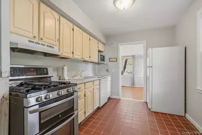 514 Round Lake Park Road, Monroe, NY 10950 - Photo 7