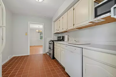 514 Round Lake Park Road, Monroe, NY 10950 - Photo 9