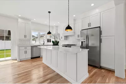 51 Willis Avenue, Syosset, NY 11791 - Photo 15