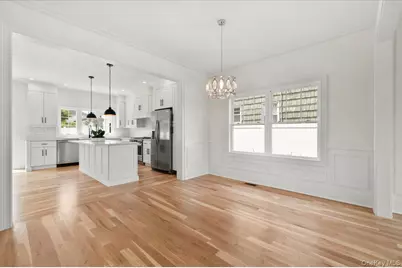 51 Willis Avenue, Syosset, NY 11791 - Photo 11