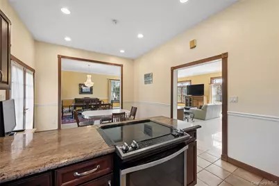 471 Southport Street, Ronkonkoma, NY 11779 - Photo 11