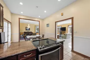 471 Southport St, Ronkonkoma, NY 11779 - Photo 11