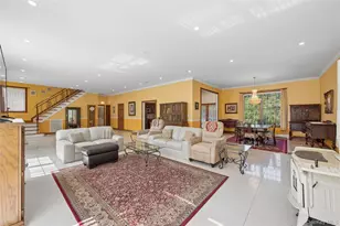 471 Southport St, Ronkonkoma, NY 11779 - Photo 3