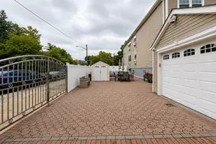 2357 Demeyer St, Bronx, NY 10469 - Photo 45