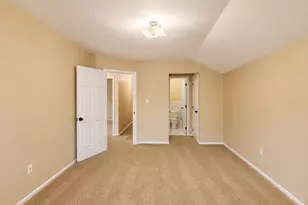 2357 Demeyer St, Bronx, NY 10469 - Photo 11