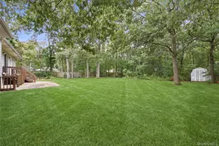 21 Lisa Ct, Shirley, NY 11967 - Photo 43
