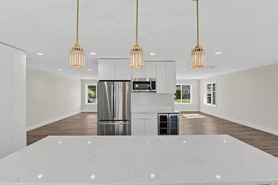 2337 Westley Road, Westbury, NY 11590 - Photo 7