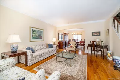 144-17 77th Avenue, Kew Gardens, NY 11367 - Photo 5