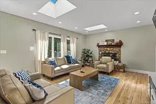 11 2nd St, Glenwood Landing, NY 11547 - Photo 9