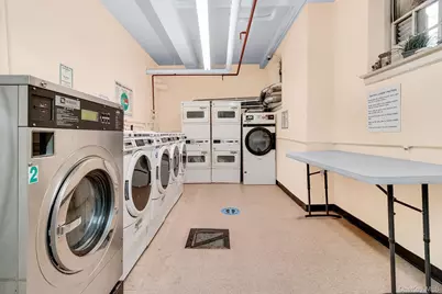 71-11 Yellowstone Boulevard #4M, Forest Hills, NY 11375 - Photo 25