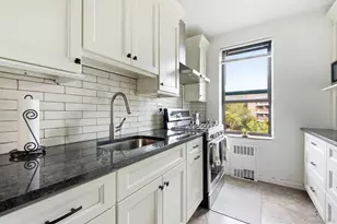 71-11 Yellowstone Blvd, Forest Hills, NY 11375 - Photo 13