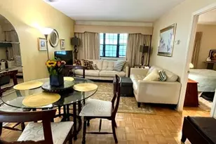 68-09 242nd St, Little Neck, NY 11362 - Photo 13