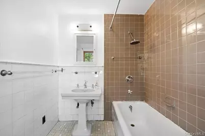 20 Whitfield Terrace, New Rochelle, NY 10801 - Photo 13