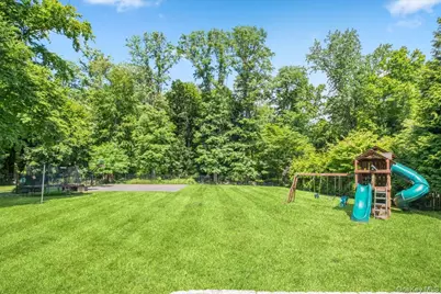 159 Wykagyl Terrace, New Rochelle, NY 10804 - Photo 23