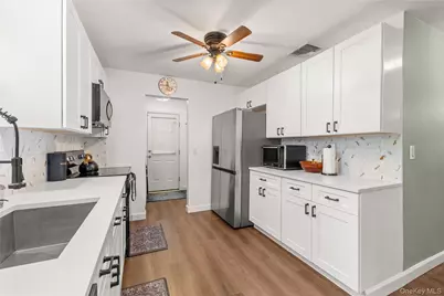 23 Blueberry Lane, Patchogue, NY 11772 - Photo 7