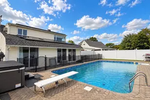 271 Twin Ln E, Wantagh, NY 11793 - Photo 25