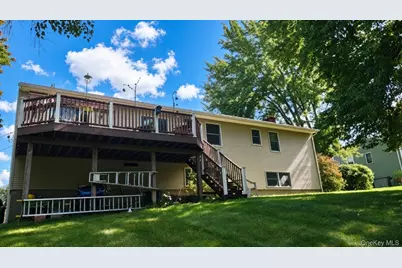 56 Mandalay Drive, Poughkeepsie, NY 12603 - Photo 3