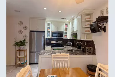 26 Whalers Cove, Babylon, NY 11702 - Photo 7