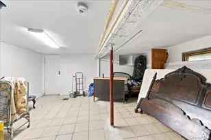 1385 Bronx River Ave, Bronx, NY 10472 - Photo 15