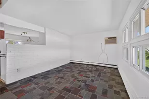 17 Berry Ln, Hicksville, NY 11801 - Photo 15