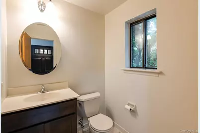 7 Topaz Run, Poughkeepsie, NY 12603 - Photo 15