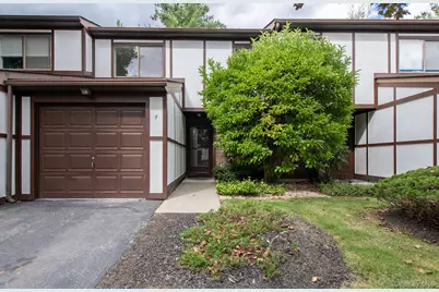 7 Topaz Run, Poughkeepsie, NY 12603 - Photo 3