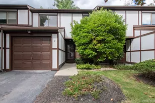 7 Topaz Run, Poughkeepsie, NY 12603 - Photo 3