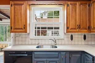 3075 Wilson Ave, Wantagh, NY 11793 - Photo 19