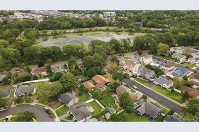 3075 Wilson Avenue, Wantagh, NY 11793 - Photo 45