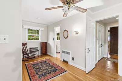 3075 Wilson Avenue, Wantagh, NY 11793 - Photo 33