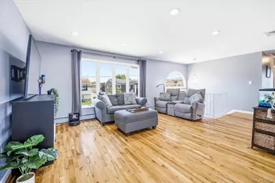 3784 Carrel Boulevard, Oceanside, NY 11572 - Photo 9