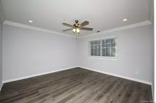 152 Lake Pointe Ct, Middle Island, NY 11953 - Photo 5