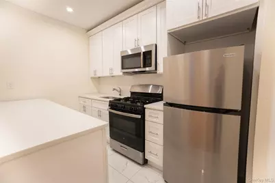 83-52 Talbot Street #3E, Kew Gardens, NY 11415 - Photo 7